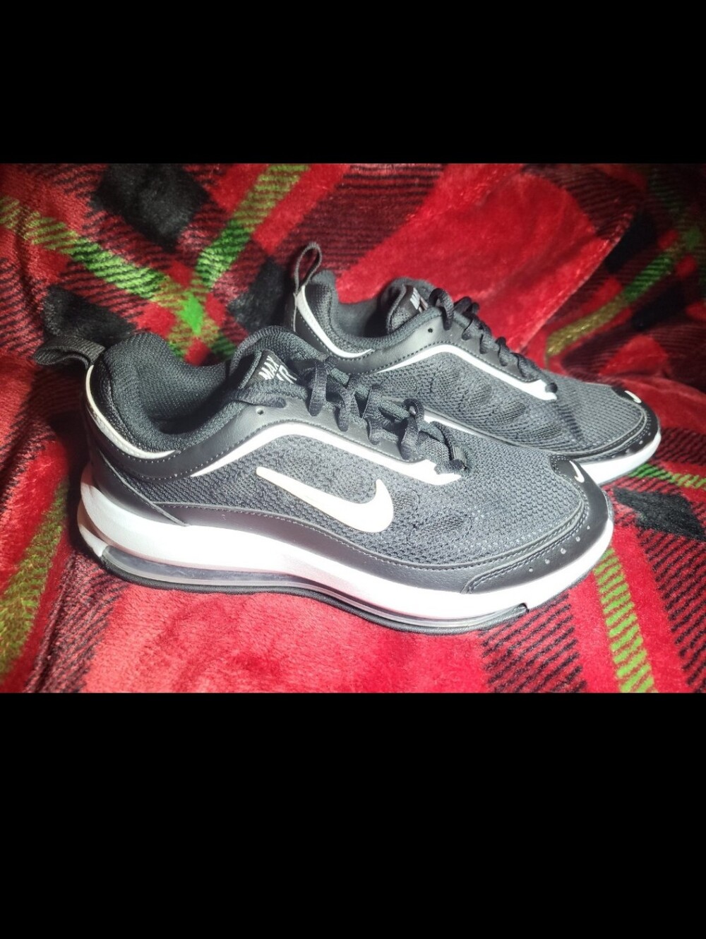 Black And White Womens Nike Air Max Size 6.5